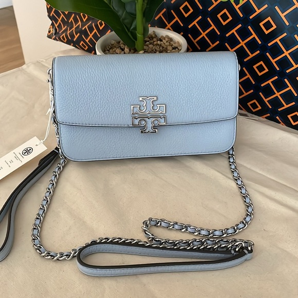 New, tory burch britten chain crossbody wallet w. Wristlet 141012 blue m… - Picture 13 of 17